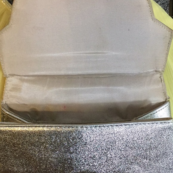 Beautiful, Versatile Silver Evening Bag - Picture 6 of 6